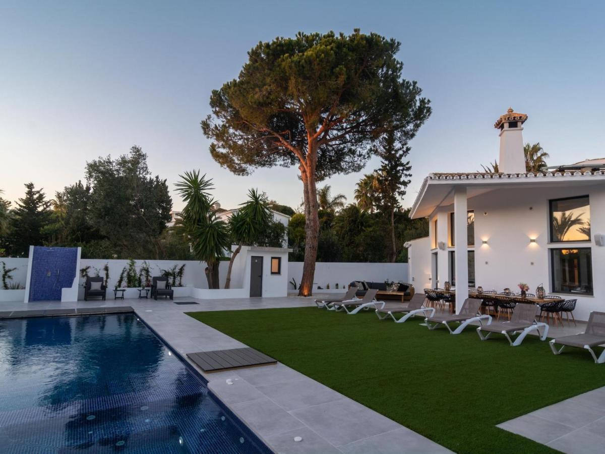 In Chapas Playa With Private Heated Pool Marbella