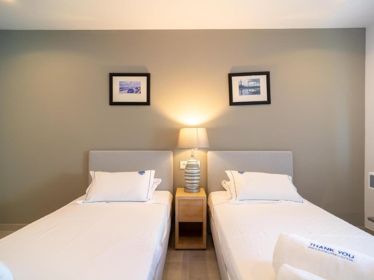 Holiday home In Chapas Playa With Private Heated Pool